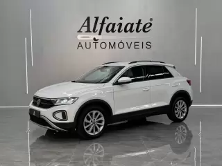 VW T-Roc 1.0 TSI — fotografia 1