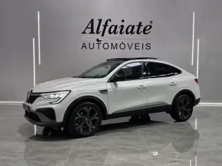 Renault Arkana 1.6 Hybrid E-Tech R.S. Line — fotografia 1