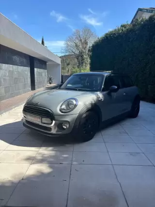 MINI Cooper D — fotografia 1