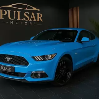 Ford Mustang 2 3 Eco Boost — fotografia 1