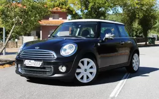MINI Cooper — fotografia 1