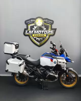 BMW R 1300 GS Adventure Trophy — fotografia 1