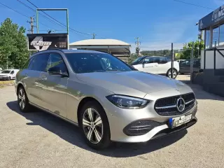 Mercedes-Benz C 300e — fotografia 1