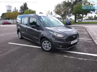 Ford Tourneo Connect Grand 1.5 TDCi Active — fotografia 1