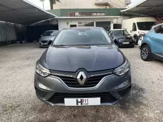 Renault Mégane 1.5 Blue dCi Limited — fotografia 1