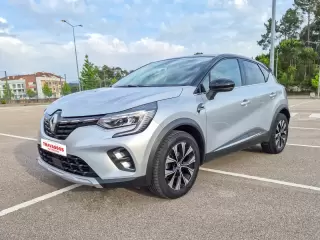 Renault Captur 1.0 TCe Techno — fotografia 1