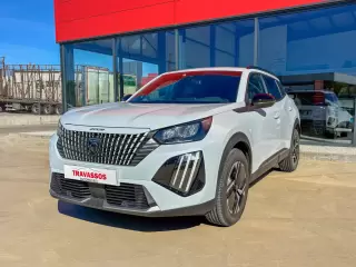 Peugeot 2008 1.2 PureTech Allure Pack EAT8 — fotografia 1