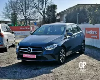 Mercedes-Benz B 250 e 8G-DCT Style — fotografia 1