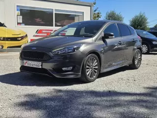 Ford Focus 1.0 EcoBoost ST-Line — fotografia 1