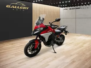 Ducati Multistrada V4 — fotografia 1