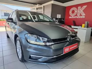 VW Golf Variant 1.5 TSI Confortline — fotografia 1