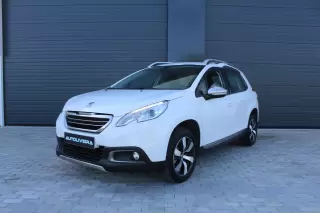 Peugeot 2008 1.2 PureTech Allure — fotografia 1