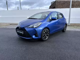 Toyota Yaris 1.0 VVT-i France Connect — fotografia 1