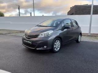 Toyota Yaris 1.4 D-4D Comfort 99g — fotografia 1