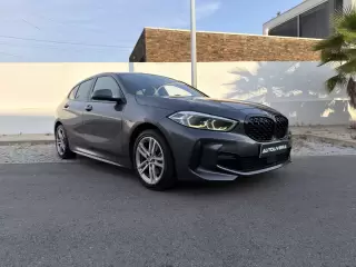 BMW 116 d M Sport — fotografia 1