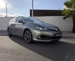Toyota Auris Touring Sports 1.4 D-4D Exclusive+Navi — fotografia 1