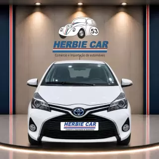 Toyota Yaris 1.5 HSD Comfort+P.Style — fotografia 1
