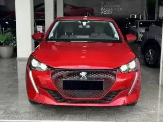 Peugeot e-208 50 kWh Allure — fotografia 1
