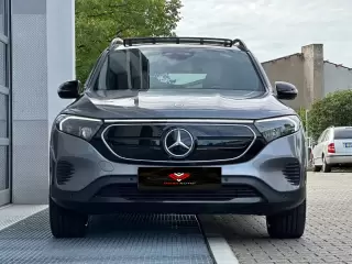 Mercedes-Benz EQB EQB 300 4Matic AMG Line — fotografia 1