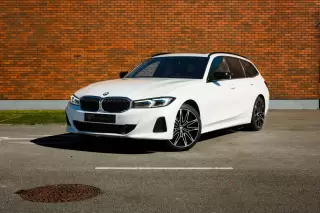 BMW 320 d Line Luxury — fotografia 1