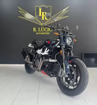Indian FTR R CARBON — fotografia 1