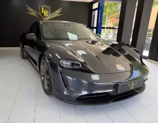 Porsche Taycan — fotografia 1