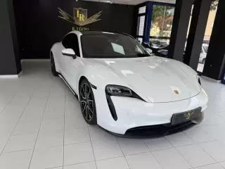 Porsche Taycan BATERIA PERFORMANCE PLUS — fotografia 1