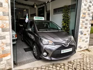 Toyota Yaris 1.4 D-4D Exclusive — fotografia 1