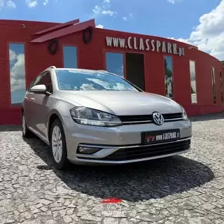 VW Golf 1.6 TDI Confortline — fotografia 1