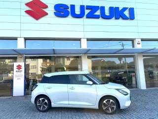 Suzuki Swift 1.2 Mild Hybrid S3 CVT — fotografia 1