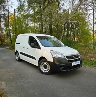 Peugeot Partner 1.6 BlueHDi Confort — fotografia 1
