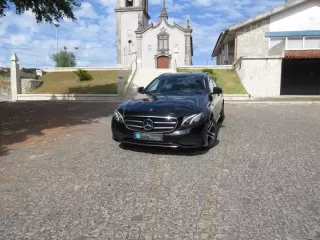 Mercedes-Benz E 220 d Avantgarde — fotografia 1