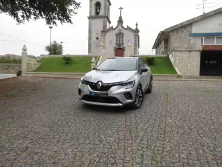 Renault Captur 1.5 dCi Exclusive — fotografia 1