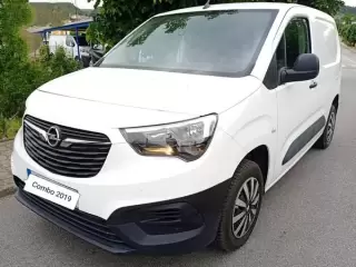 Opel Combo — fotografia 1