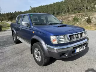 Nissan Navara 4x4 — fotografia 1