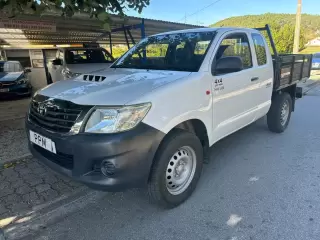 Toyota Hilux 4x4 COM IVA — fotografia 1