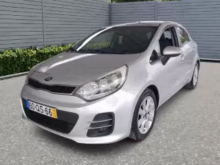 Kia Rio 1.2 CVVT EX — fotografia 1