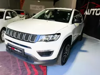 Jeep Compass 1.6 M-Jet Sport — fotografia 1