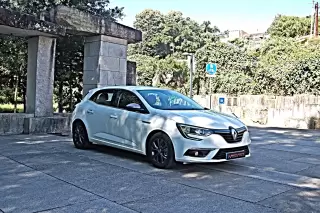 Renault Mégane ENERGY TCe 100 EXPERIENCE — fotografia 1