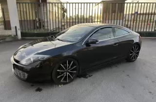 Renault Laguna Coupe 2.0 dCi GT — fotografia 1