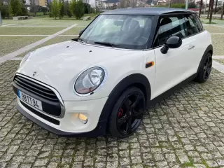 MINI One — fotografia 1