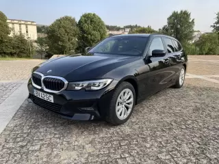 BMW 320 d Touring Aut. Luxury Line — fotografia 1