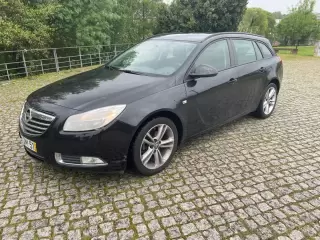 Opel Astra Sports Tourer Elegance — fotografia 1