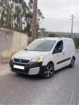 Peugeot Partner XTR EDITION — fotografia 1