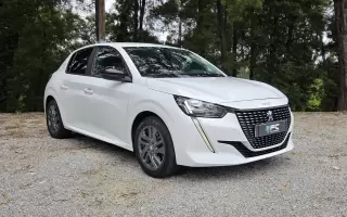 Peugeot 208 1.5 BlueHDi Active Pack — fotografia 1