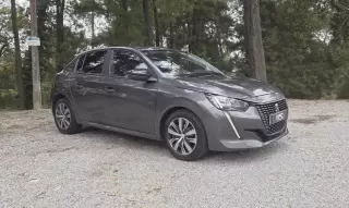 Peugeot 208 1.2 PureTech Active Pack — fotografia 1