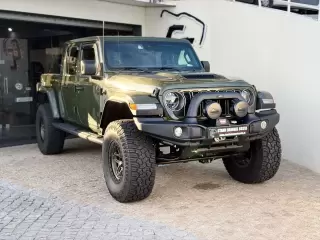 Jeep Gladiator 3.0 CRD Overland AT8 — fotografia 1