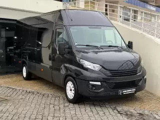 Iveco Daily 3.0 diesel hka 35 S V Radstand 4100 — fotografia 1
