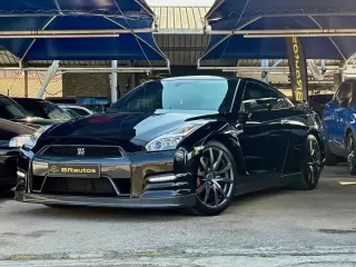 Nissan GT-R 3.8 V6 Black Edition — fotografia 1