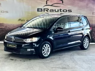 VW Touran 1.6 TDI Highline — fotografia 1